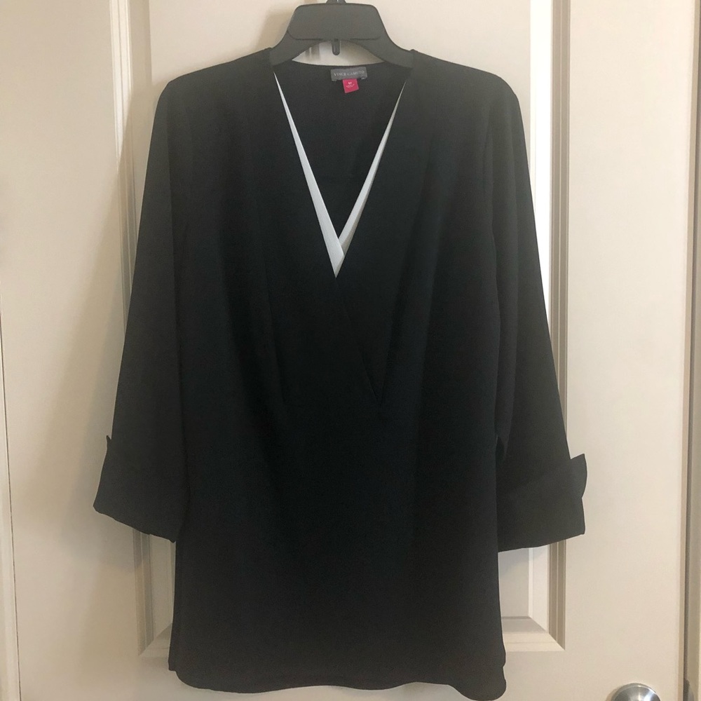 Like new VINCE CUMUTO Tunic Top
